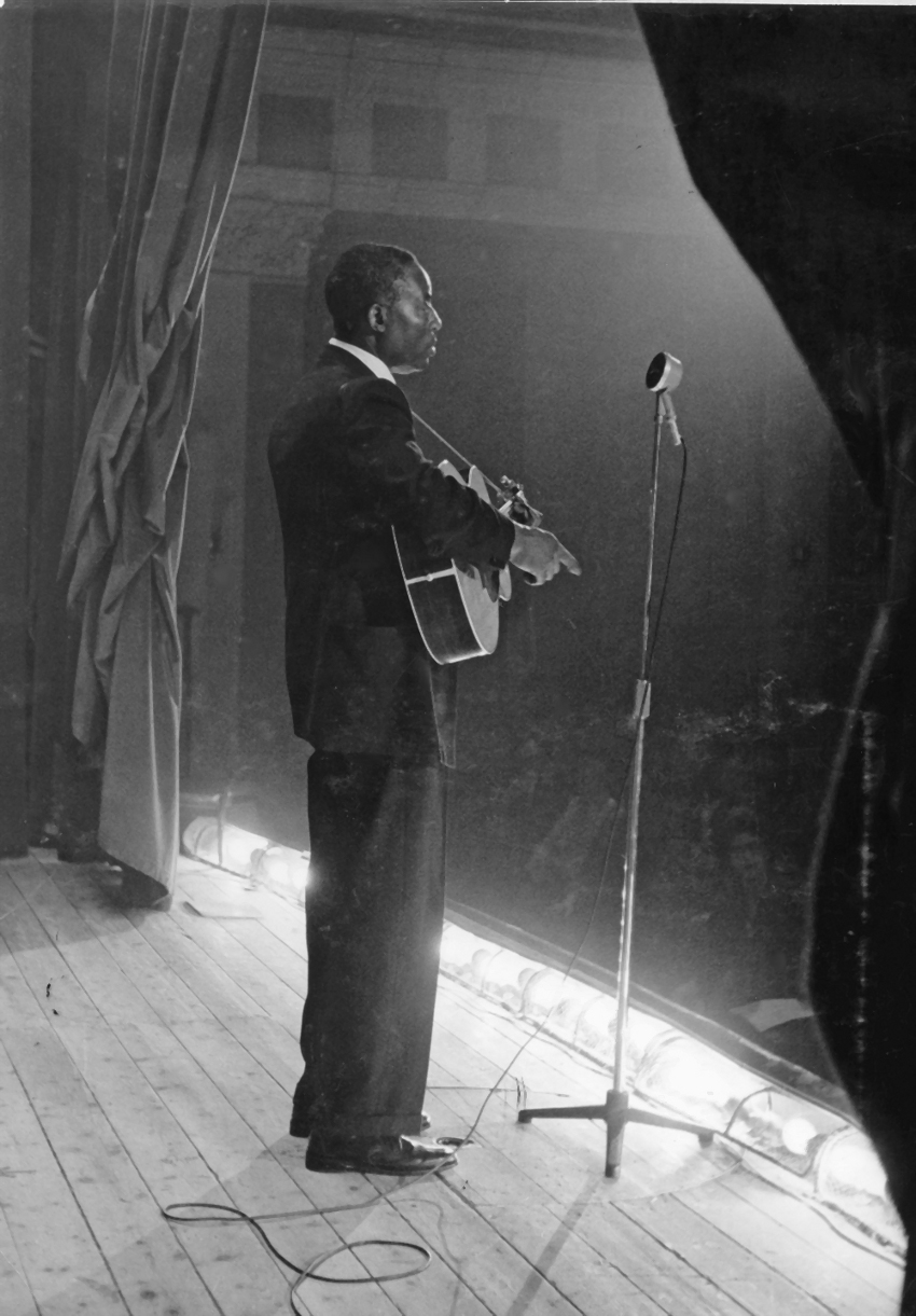 Big Bill Broonzy Photo 18