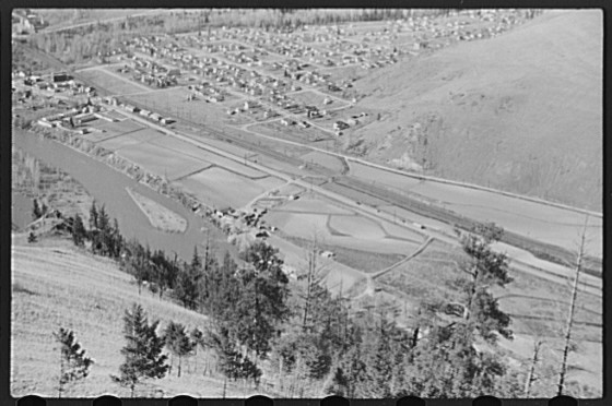 LOC_1_Missoula_aerial_8a33372u - click to open lightbox